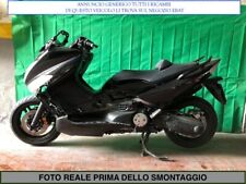 Sono disponibili ricambi usato  Italia