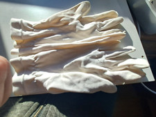 016147 gants blanc d'occasion 016147 gants blanc d'occasion  Perriers-sur-Andelle