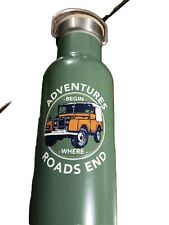 Land's End, café, garrafa de água cáqui verde aventuras começam onde as estradas terminam comprar usado  Enviando para Brazil