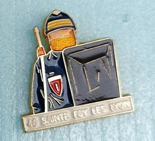 Rare pin crs d'occasion  Châteauneuf-sur-Sarthe
