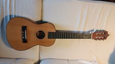 Chitarra piccola amplificata usato  Napoli