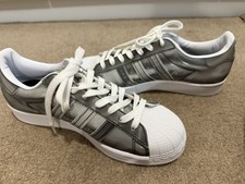 Tênis Adidas Unissex Superstar - Branco Iridescente/Prata Metálica EUA - Masculino 8 comprar usado  Enviando para Brazil