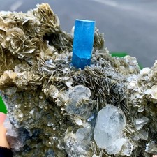 428g raro naturale usato  Spedire a Italy