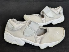 Ladies girls nike for sale  NEWPORT