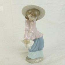 Nao lladro girl for sale  MIDDLESBROUGH