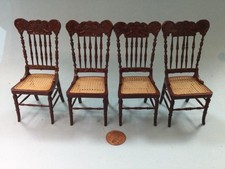 Escala 1/12 - 4 cadeiras de assento de bengala vitoriana de nogueira - Muito bom estado! comprar usado  Enviando para Brazil