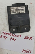 Centralina motore ecu usato  Giugliano in Campania
