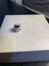 Ciondolo bracciale pandora usato  Spedire a Italy