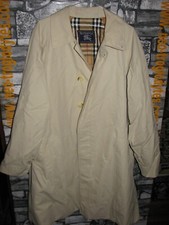 Impermeabile burberry vintage usato  Italia