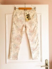 Jean femme beige d'occasion  La Ferté-Milon