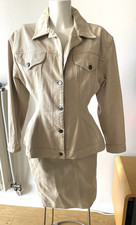 Ensemble veste jupe d'occasion  Lyon VII