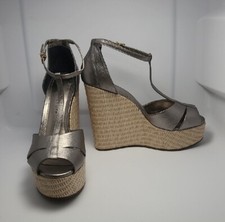 Usado, Sapatos femininos wedges plataforma com alça de tornozelo JORGE BISCHOFF BRASIL biqueira aberta TAMANHO 10 comprar usado  Enviando para Brazil