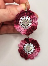 Orecchini fiore rosso usato  Roma