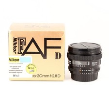 Nikon nikkor 20mm usato  Italia