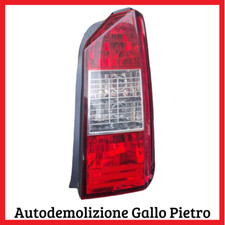 Fanale posteriore destro usato  Taranto