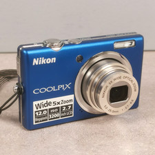 Nikon coolpix s570 d'occasion  Yffiniac