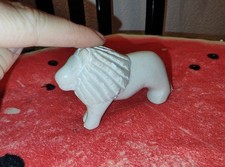 Handgeschnitzt stein löwe gebraucht kaufen  Halle