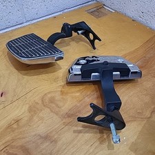 Pedais de apoio para os pés dobráveis usados antigos para motocicleta Honda Harley Yamaha. comprar usado  Enviando para Brazil