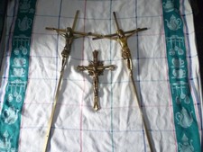Three metal crucifixes for sale  PAISLEY
