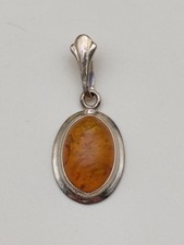 Pendentif bijoux bakélite d'occasion  Ambrières-les-Vallées