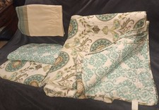 X104 comforter quilt for sale  Canton