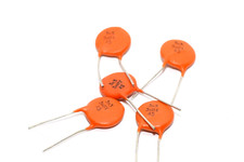 5x Vintage Keramik-Kondensator, 3300 pF / 3 kV, USSR Ceramic Capacitor, NOS, usado comprar usado  Enviando para Brazil