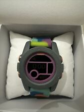 Montre nixon quartz d'occasion  Saint-Alban-Leysse