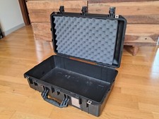 Pelican 1555 air usato  Trieste