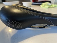 Selle italia donna for sale  READING