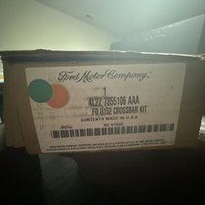 NOVO Genuíno FORD OEM 4L2Z 7855106 AAA - Barra Transversal KIT BAGAGEIRO *somente UM Trilho comprar usado  Enviando para Brazil