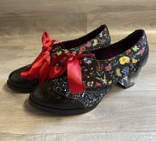 Poetic licence floral for sale  HULL