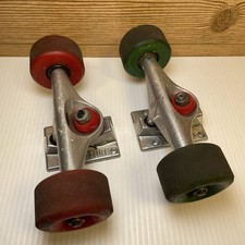 Caminhões de skate vintage fabricados nos EUA 7,5” com rolamentos e rodas vermelhos ossos, usado comprar usado  Enviando para Brazil