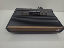 Antigo Atari CX-2600 A Não Testado Para Peças Ou Reparo Como Está CONSOLE Madeira Falsa 2600 , usado comprar usado  Enviando para Brazil