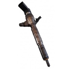 Iniettore 8200380253 renault usato  Pratola Peligna