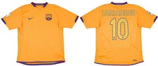 Barcelona away kit d'occasion  Pau