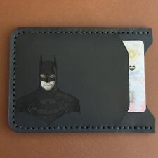 The Bat Wallet - Carteira de couro costurada à mão com janela de identificação para máscara de super-herói comprar usado  Enviando para Brazil
