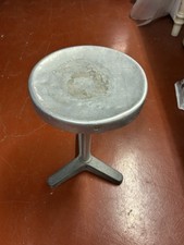 Sgabello metallo vintage usato  Vado Ligure