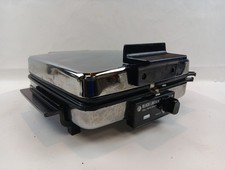 Máquina de waffle quadrada Black & Decker Grill G48TD 900w tipo 2 vintage testada funciona comprar usado Máquina de waffle quadrada Black & Decker Grill G48TD 900w tipo 2 vintage testada funciona comprar usado  Enviando para Brazil