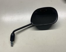 Specchietto retrovisore destro usato Specchietto retrovisore destro usato  Lonigo