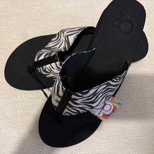 Flip flops thongs for sale  Lincoln University