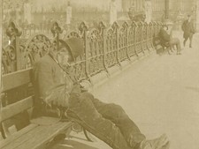 Londres clochard dort d'occasion  Paris V