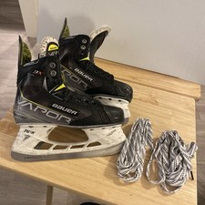 Size 3.5 bauer for sale  Hudson
