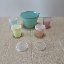 Four tupperware pastel d'occasion  Expédié en Belgium