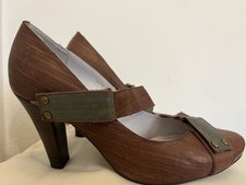 Ugly duckling brown for sale  OLDHAM