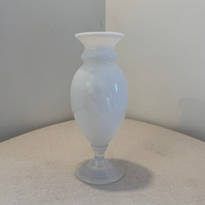 Sèvres white opaline d'occasion Sèvres white opaline d'occasion  Saint-Michel-sur-Orge