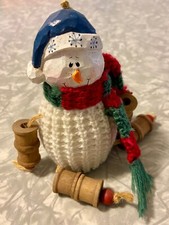 Ornamento de crochê EDDIE WALKER Midwest of Cannon Falls boneco de neve aposentado comprar usado  Enviando para Brazil