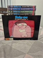 Conjunto de caixa Family Guy temporada 1-9 com temporadas extras 10-13 e pacote de DVD extras bônus, usado comprar usado Conjunto de caixa Family Guy temporada 1-9 com temporadas extras 10-13 e pacote de DVD extras bônus, usado comprar usado  Enviando para Brazil