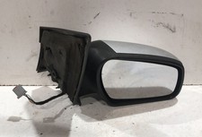 Specchietto retrovisore destro usato  Italia