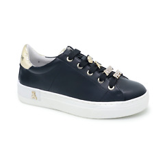 Scarpe sneakers patrizia usato  Oppido Lucano