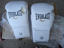 boxing gloves everlast 14oz for sale boxing gloves everlast 14oz for sale Sedro Woolley